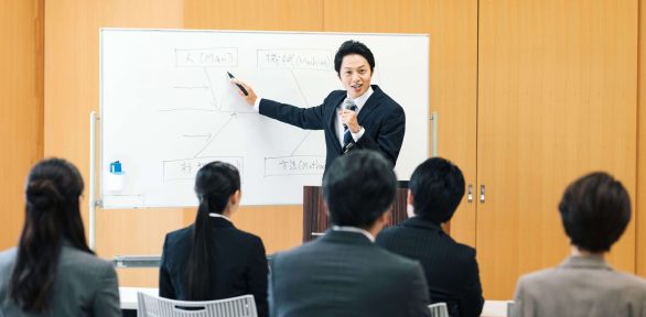 新社会人としての最初の一歩！新卒研修って何を学ぶの？
